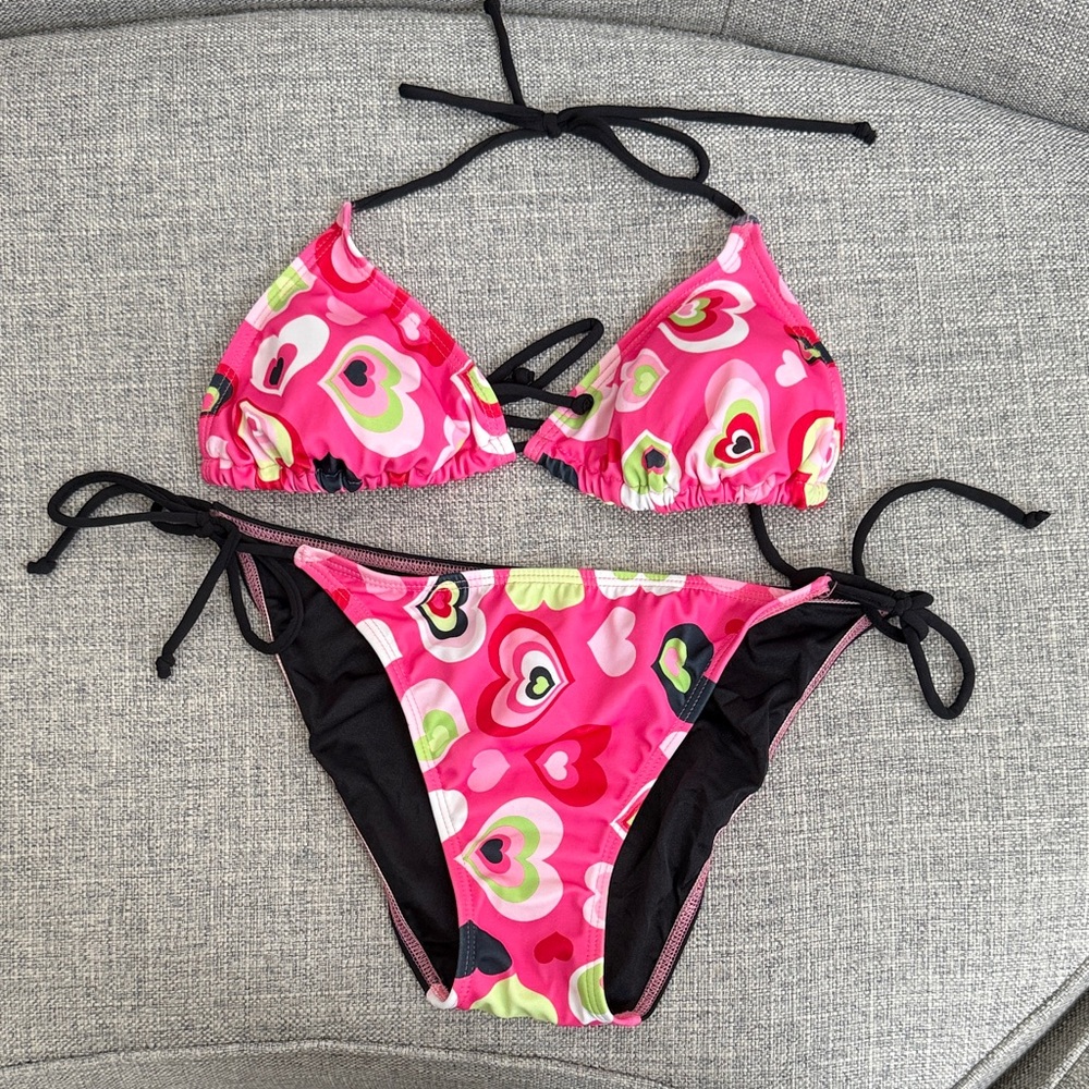 NWOT Vibrant Pink Heart Bikini Set
